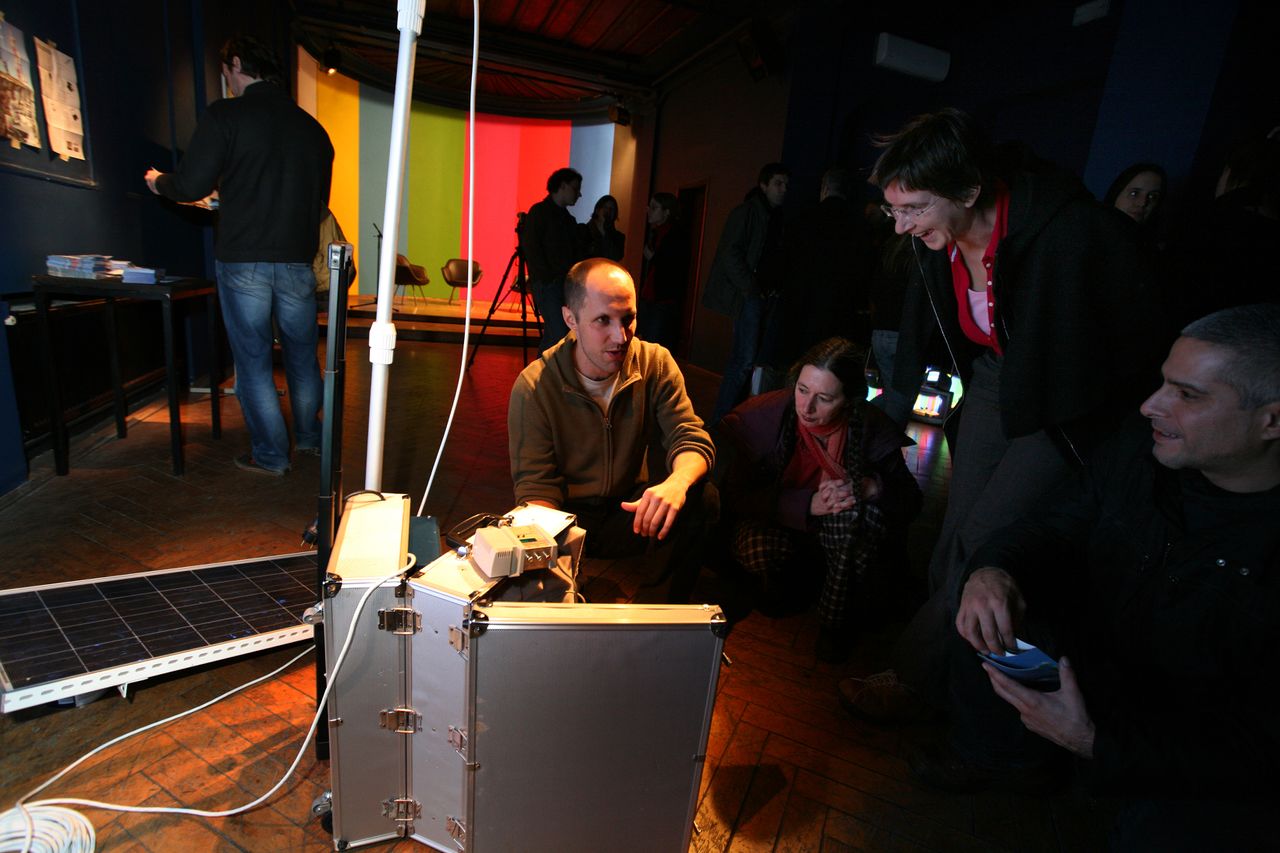 File:Kapelica Gallery 2007 Infokalipsa Zdaj Photo Miha Fras.jpg