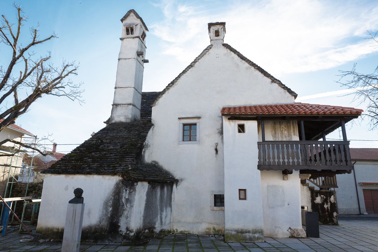 File:Museum of Slovenian Film Actors 2020 Exterior Photo Kaja Brezocnik (2).jpg