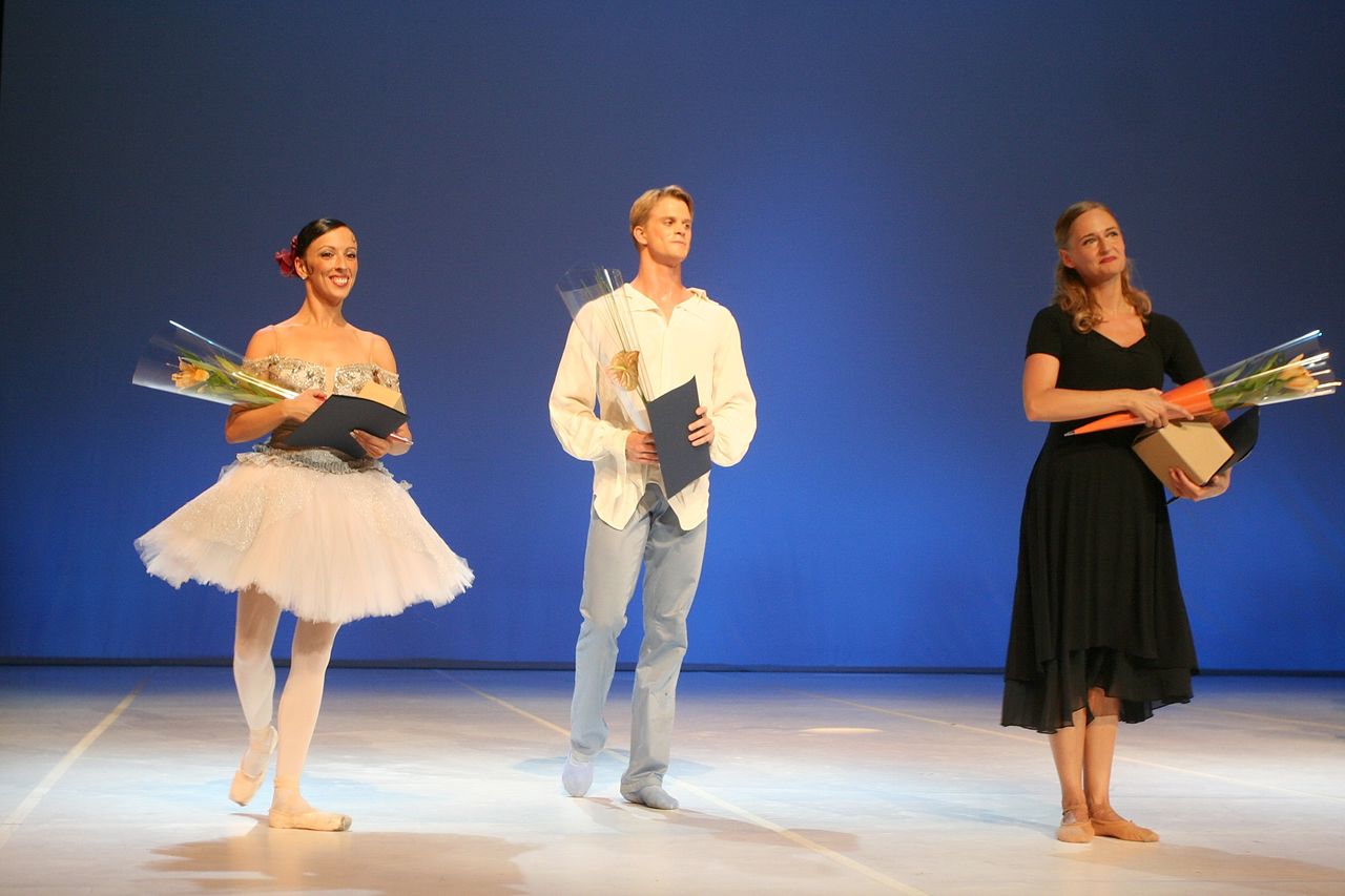 File:Association of Ballet Artists of Slovenia 2008 DBUS Photo Nada Mihajlovic (2).jpg