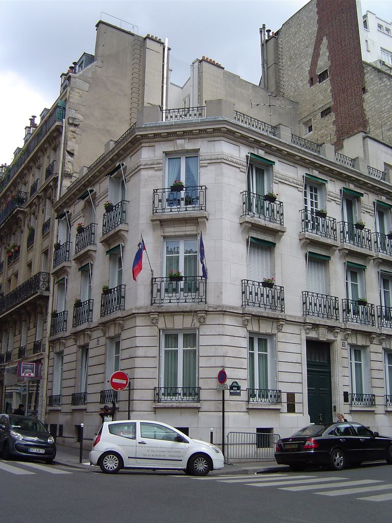 File:Embassy of the Republic of Slovenia Paris 2012.jpg