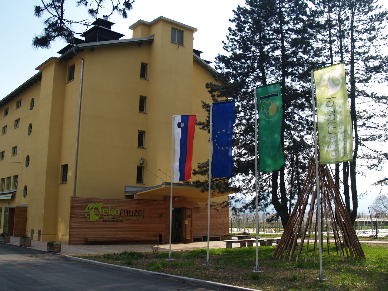 Eco-Museum of Hop-Growing 01 - museum - Photo Franc Krajnc.JPG