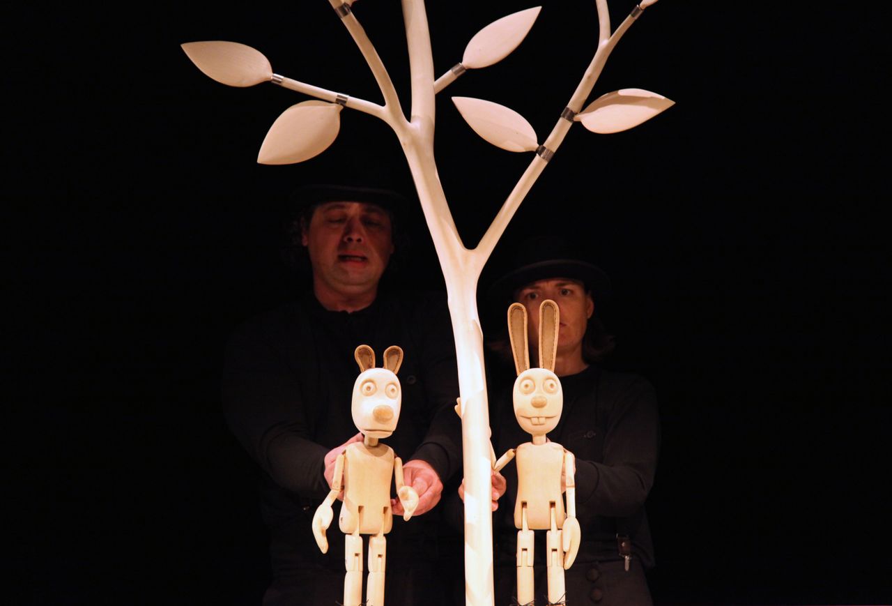 Ljubljana Puppet Theatre GL Konj 2012 Ti lovis 03.JPG