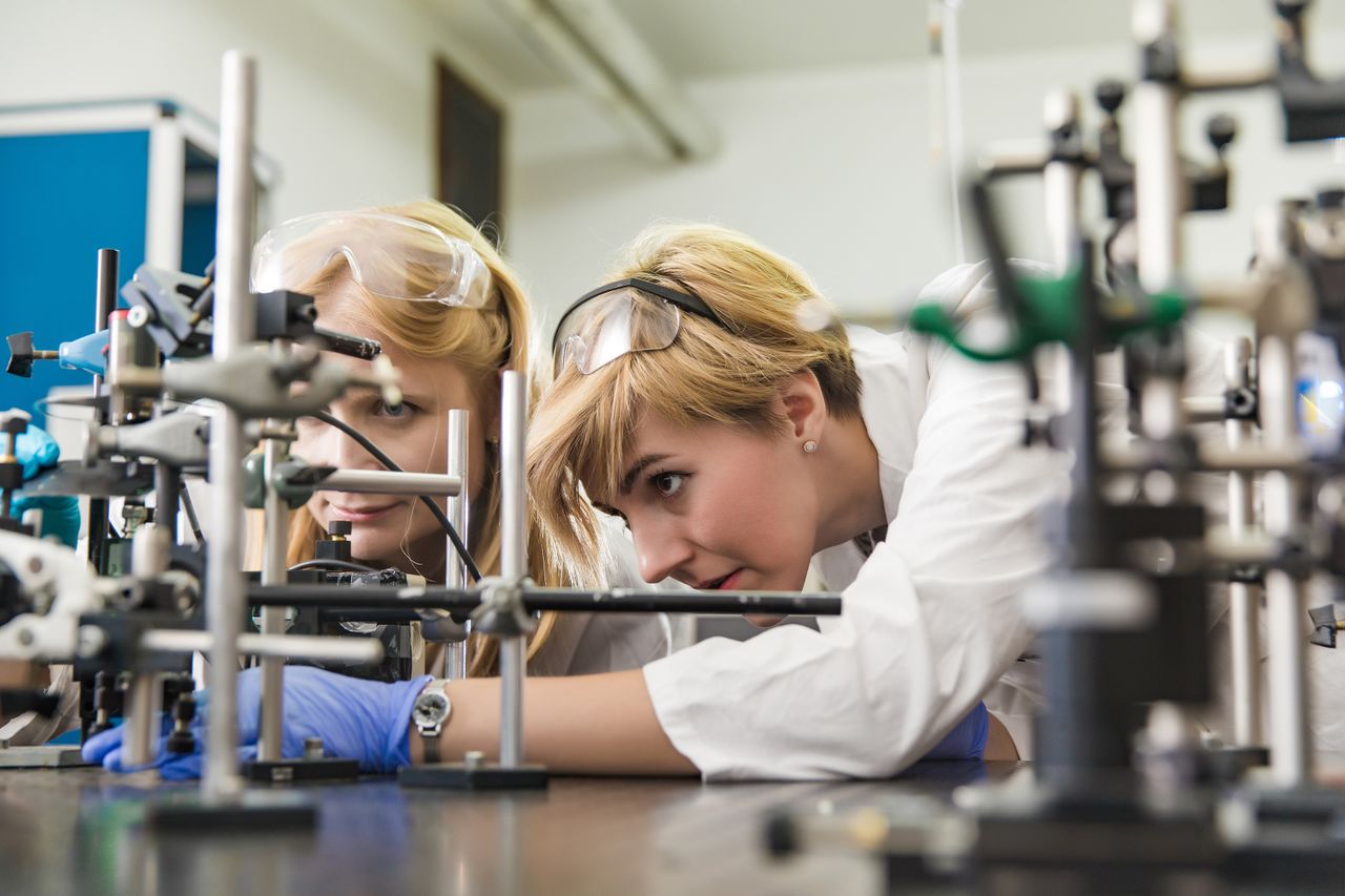 File:University of Nova Gorica 2019 Research work Photo CasarsaGuru Photography.jpg