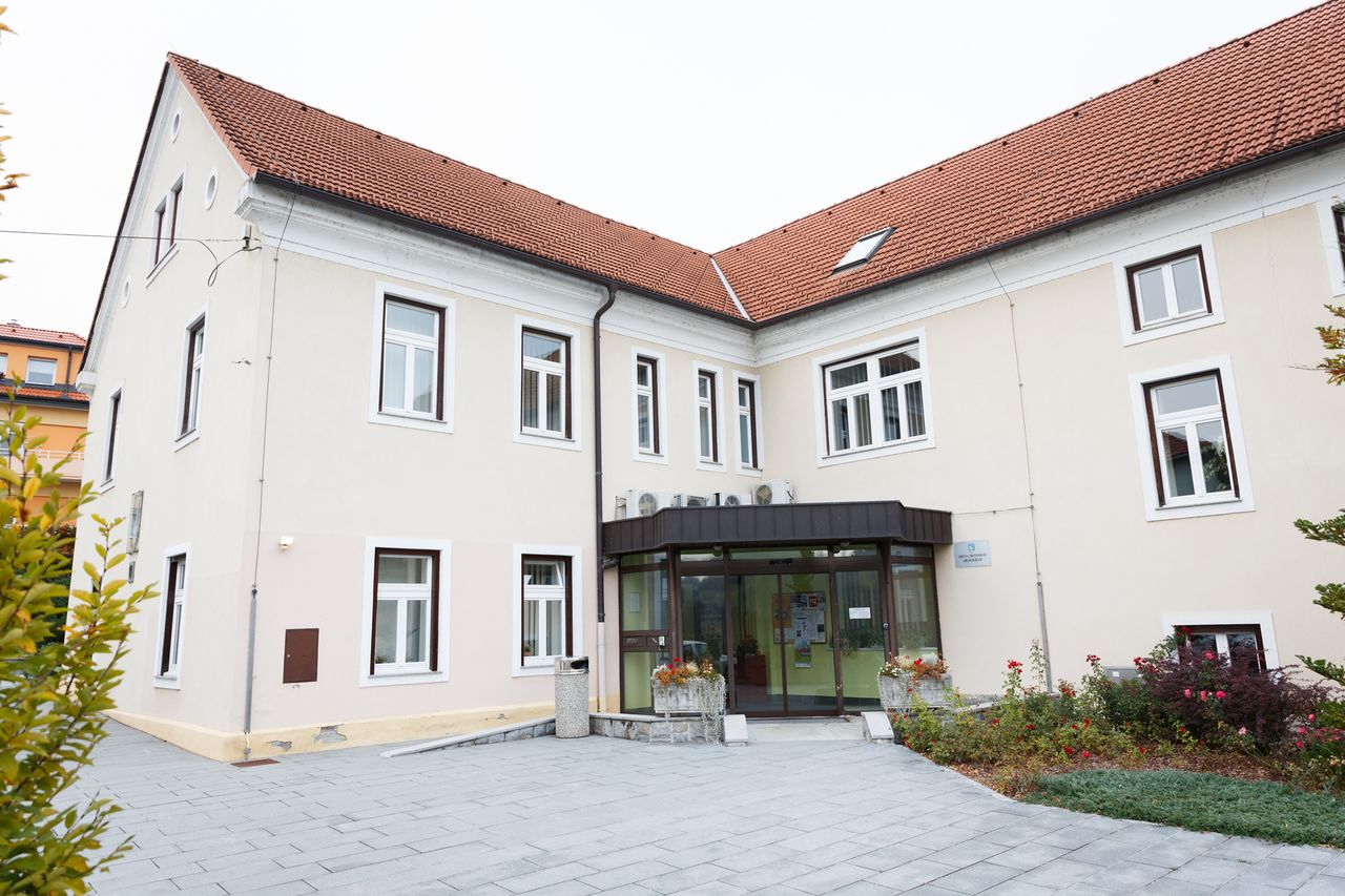 File:Gestapo Prisons at Dravograd 2019 Exterior Photo Kaja Brezocnik.jpg