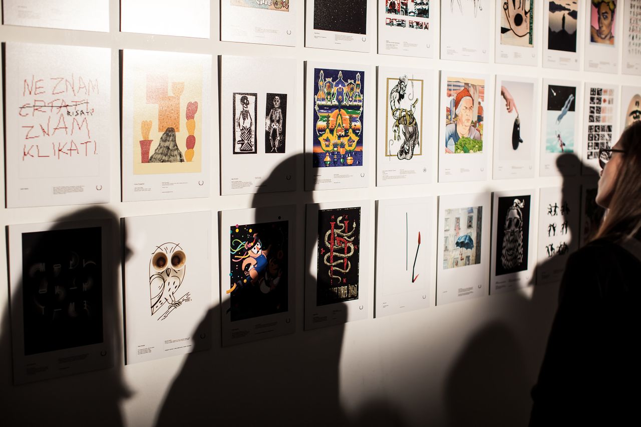 File:Independent Biennial 2015 Exhibition set up Photo Ales Rosa.jpg
