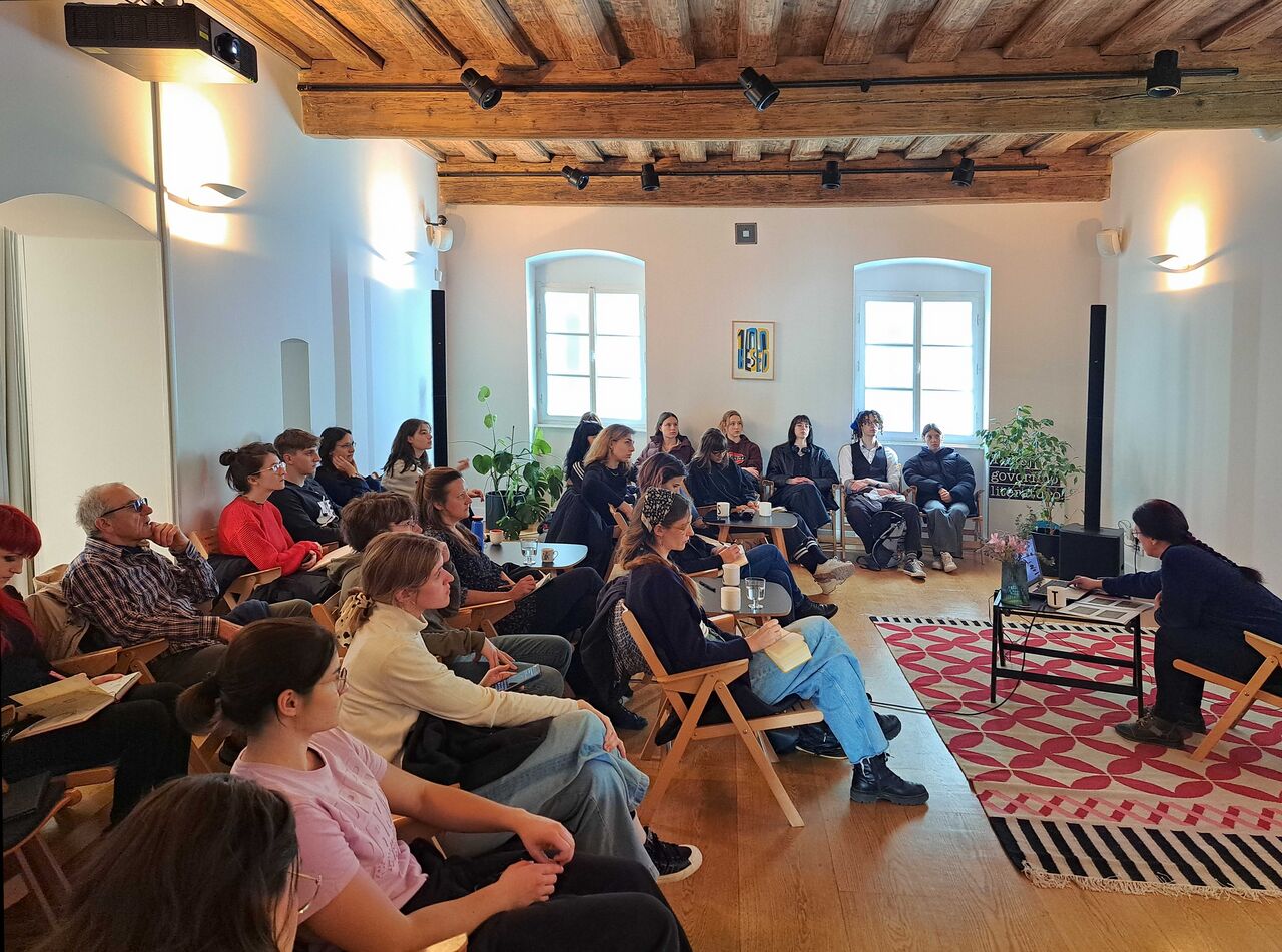 File:Center of Illustration a lecture at Vodnik Homestead.jpeg