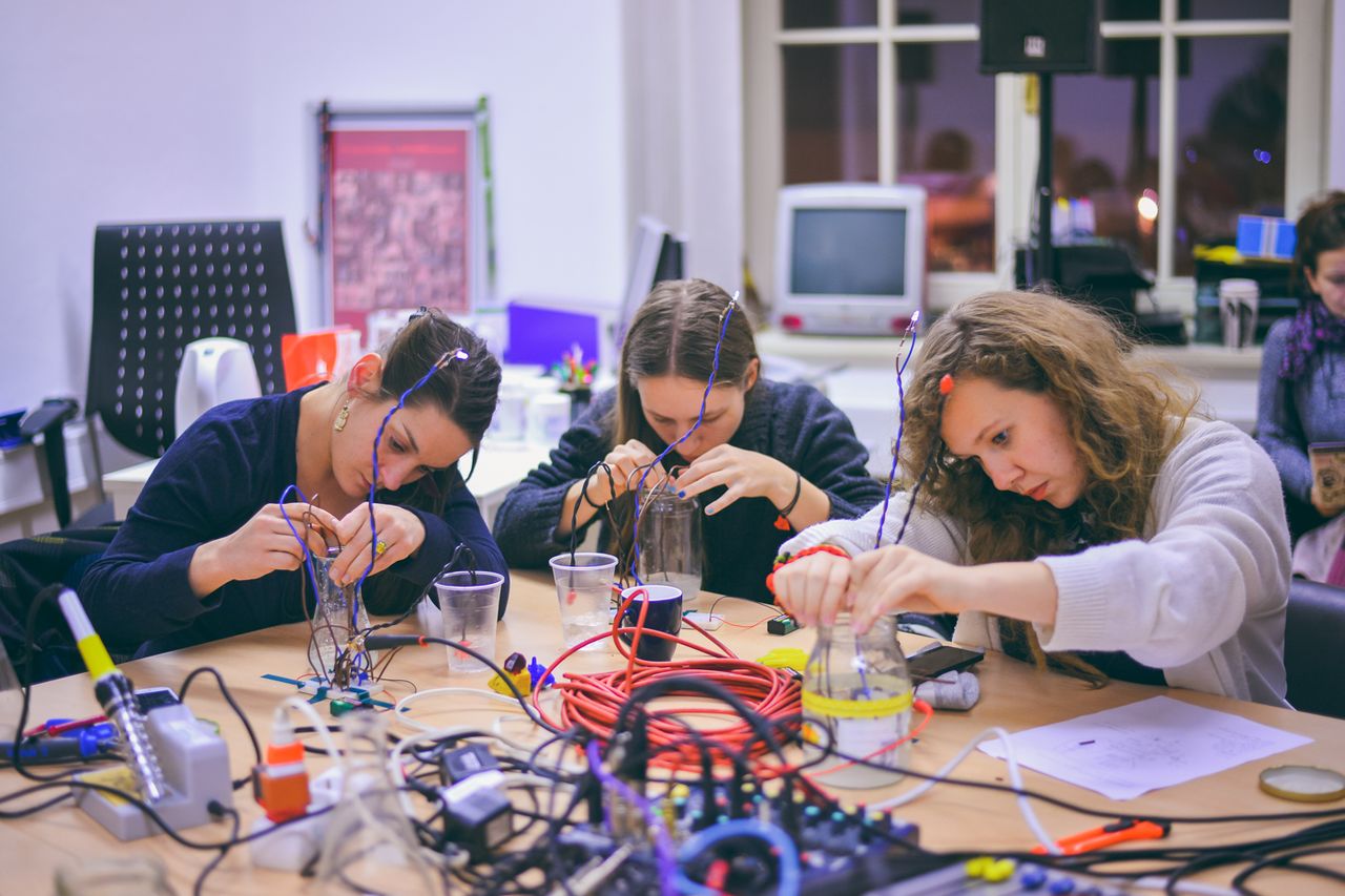 File:Rampa Lab 2014 Workshop Crystal Sound Photo Hana Josic.jpg