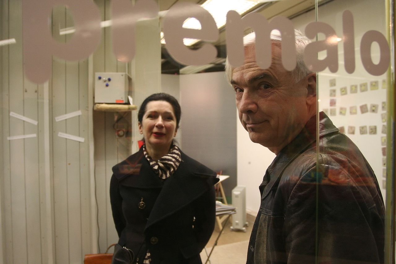 File:Kapsula Gallery 2008 Balint Szombathy Zdenka Badovinac Photo Nada Mihajlovic.jpg