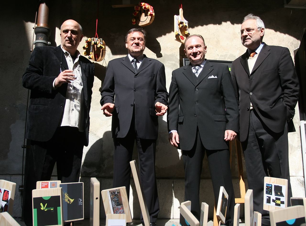 File:City Hall Atria 2008 Najboljse iz Vojvodine Photo Nada Mihajlovic (3).jpg