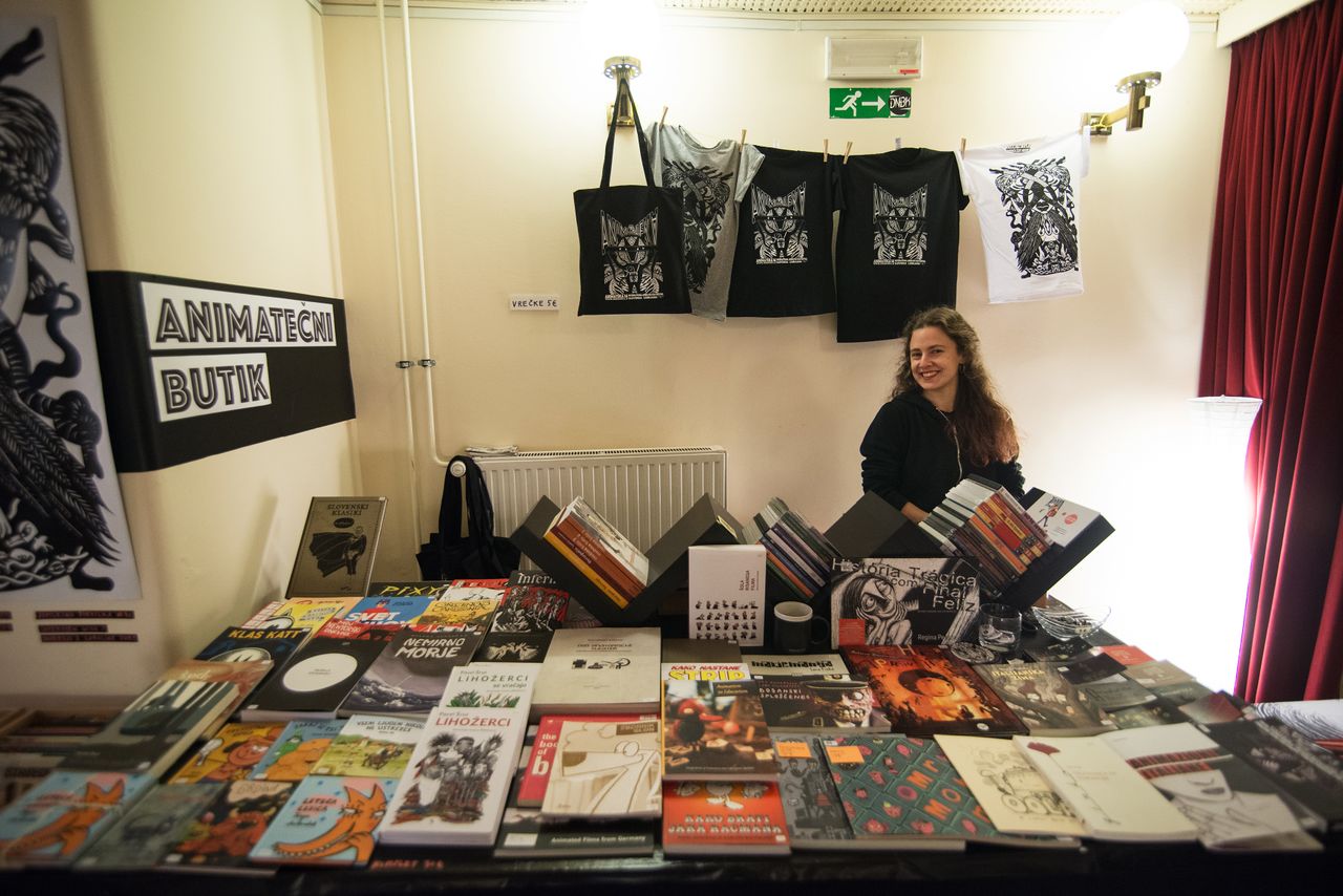 File:Animateka International Animated Film Festival 2017 butique Photo Katja Goljat.jpg