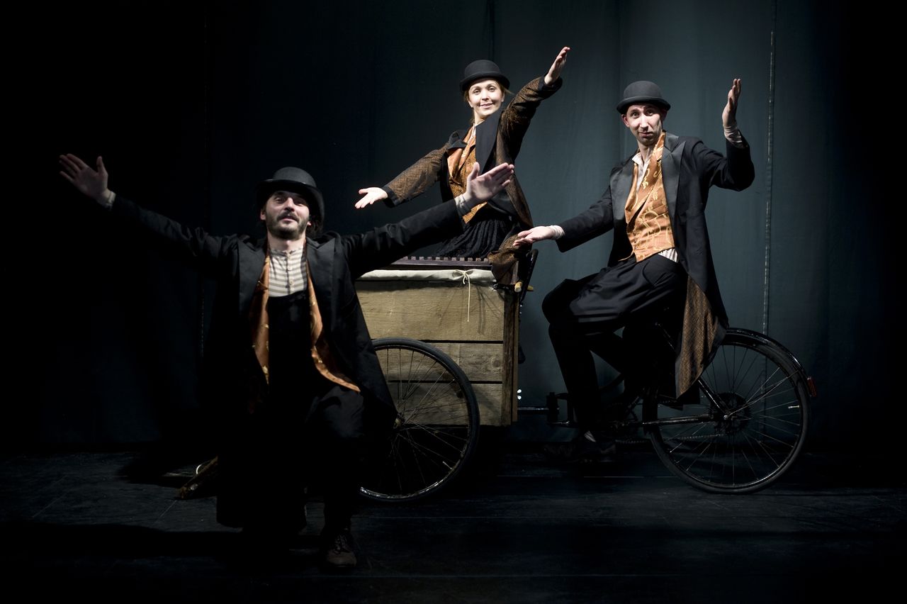 File:Ljubljana Puppet Theatre 2009 Vzigalnik Photo Ziga Koritnik.jpg
