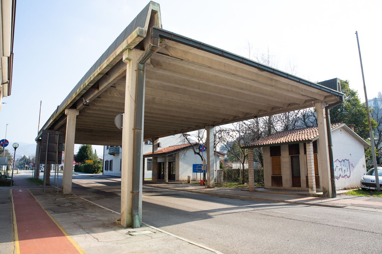 File:Carinarnica 2021 exterior Photo Kaja Brezocnik.jpg