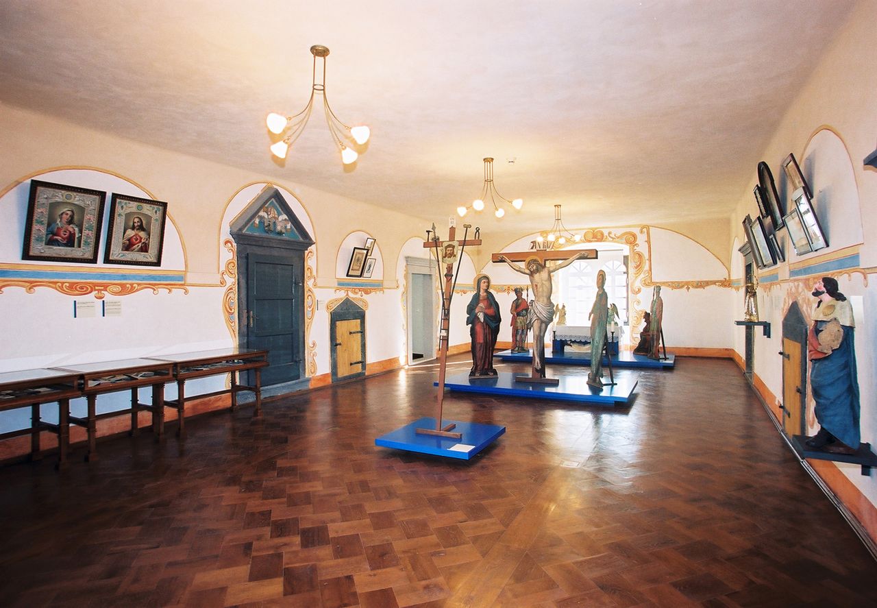 File:Museum of Christianity in Slovenia 2002 permanent exhibition Photo atelje Pavsic Zavadlav.jpg