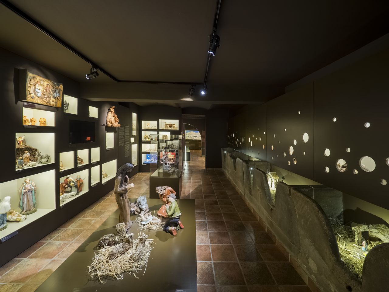 File:Nativity Museum Brezje 2017 Interior Photo Klemen Kunaver.jpg