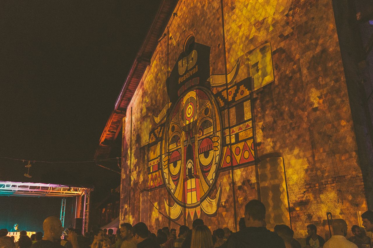 File:Urbano dejanje 2015 Video projections at UD festival Photo Polona Kumelj.jpg
