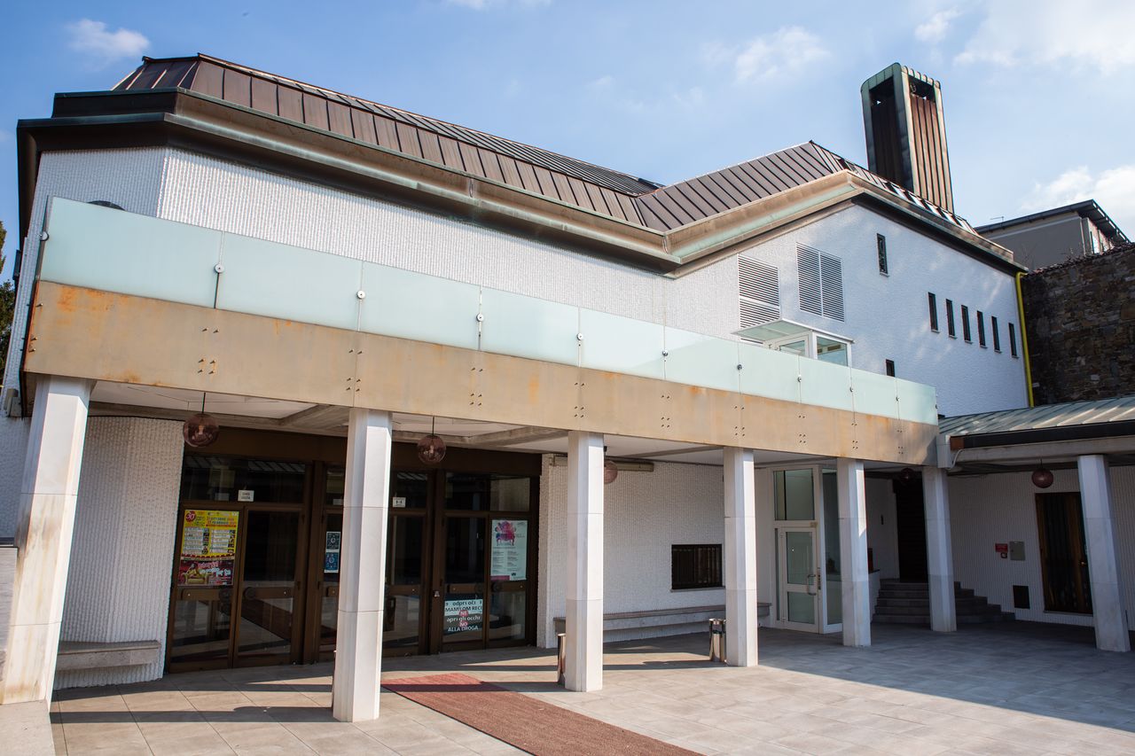 File:Gorica Cultural Centre 2021 exterior Photo Kaja Brezocnik (2).jpg