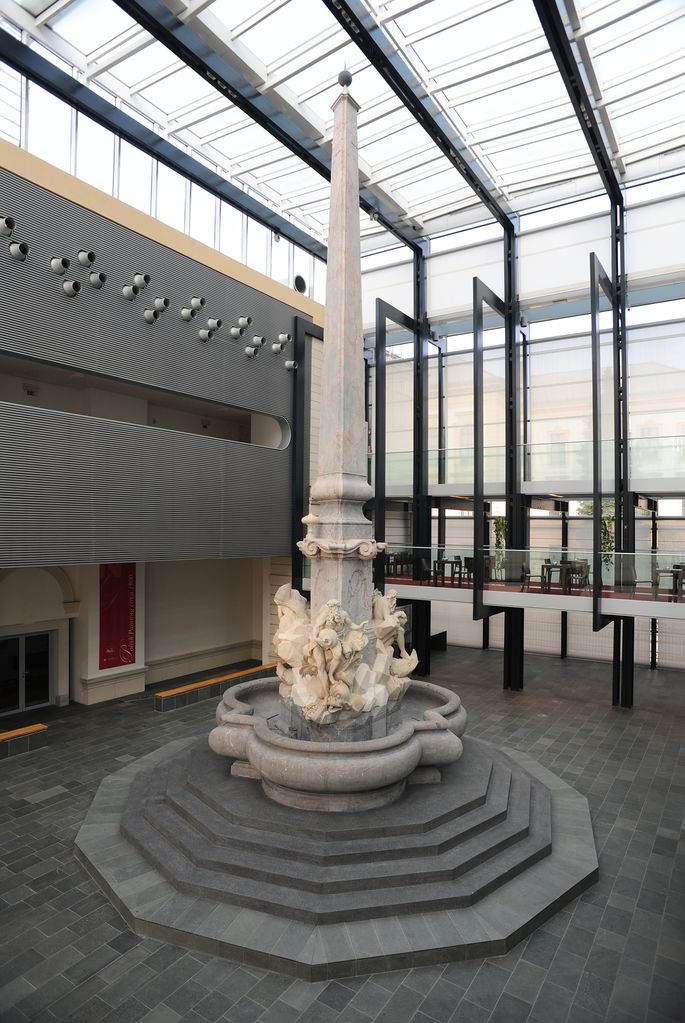 File:National Gallery of Slovenia 2009 Robba fountain Photo Janko Dermastja.jpg