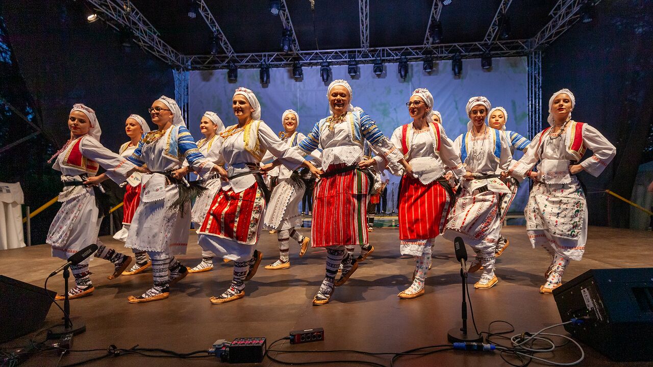 File:Jurjevanje in Bela krajina 2023 Folklore group Photo Jani Pavlin.jpg
