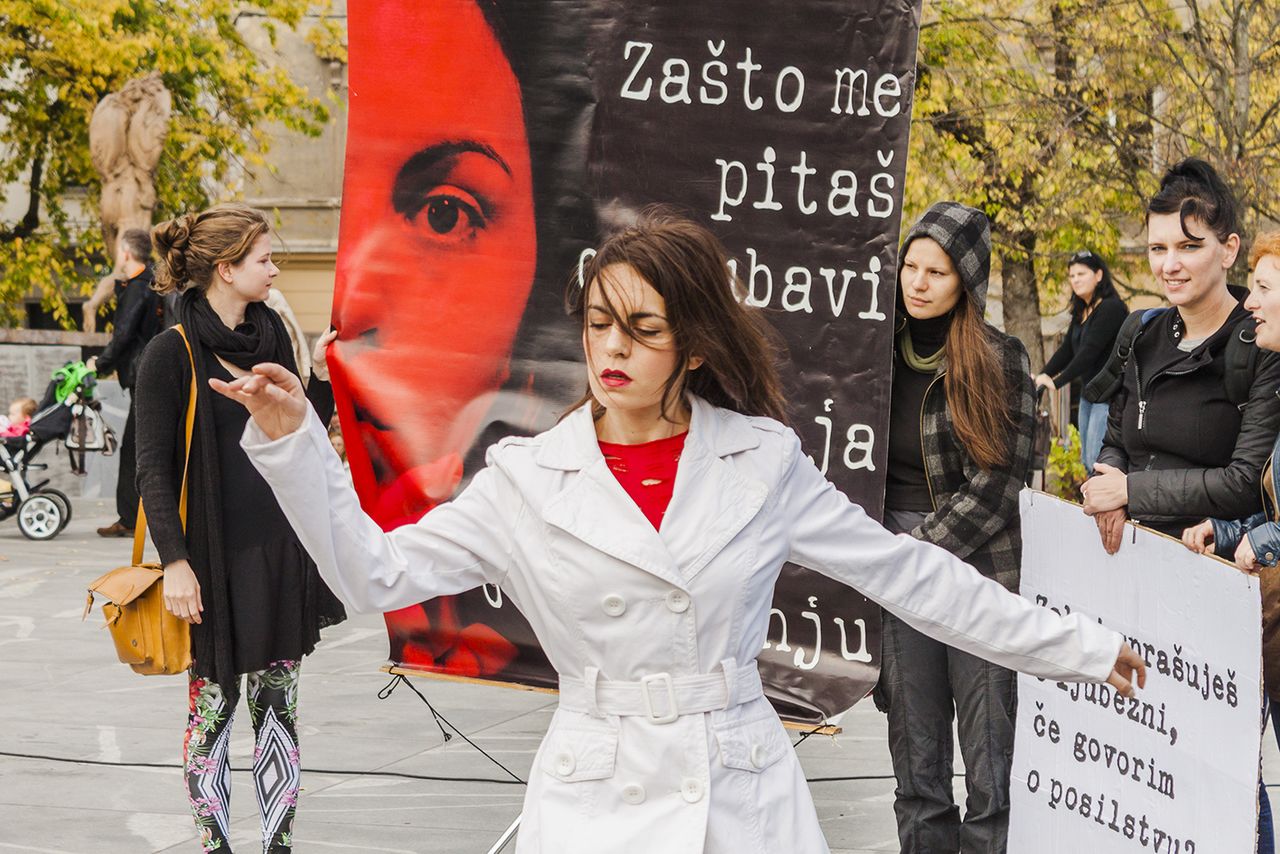 File:Red Dawn above the City of Women 2013 ACT Women.jpg