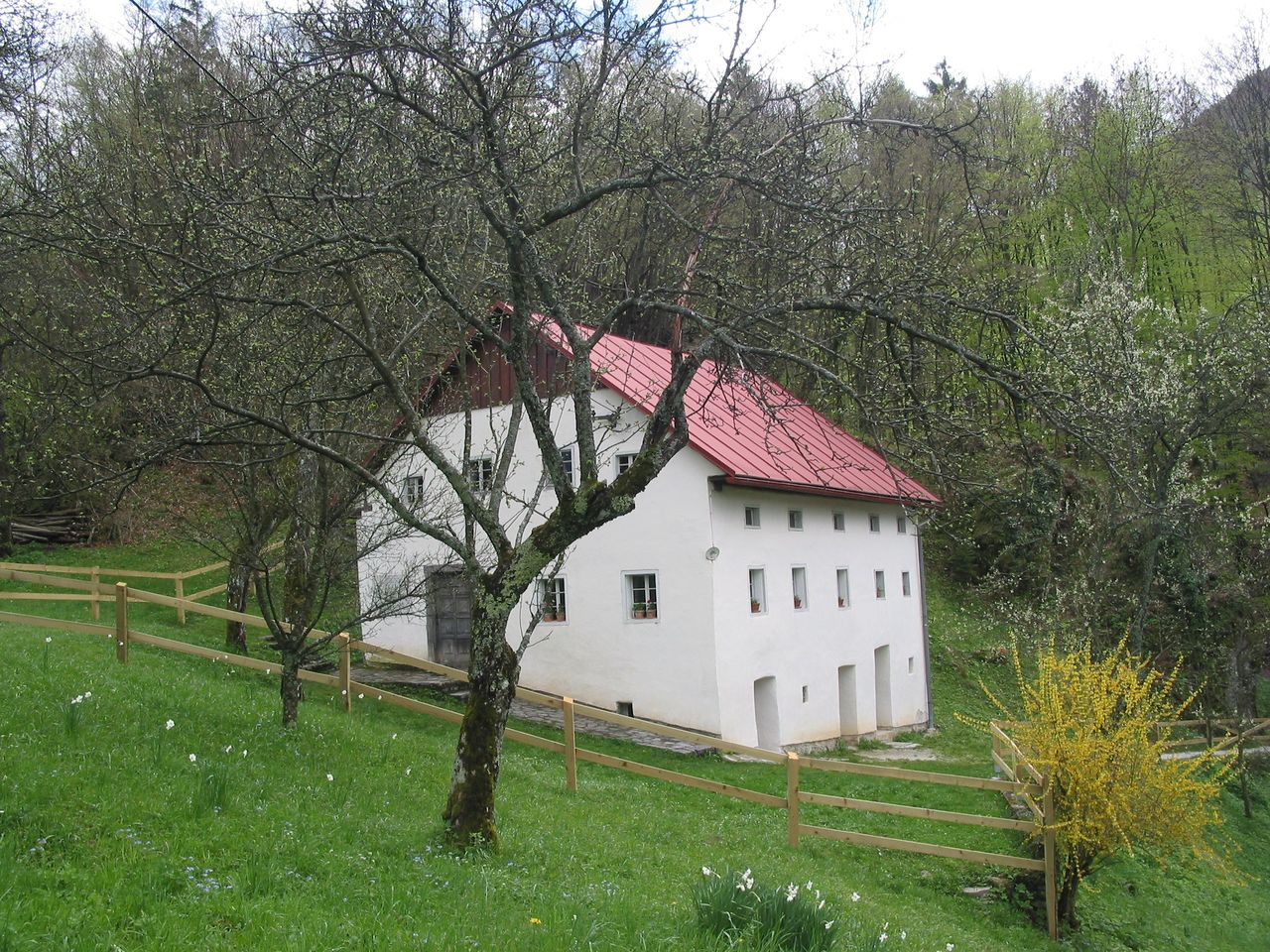 File:France Bevk Homestead 2008 exterior Photo Milojka Magajne.JPG