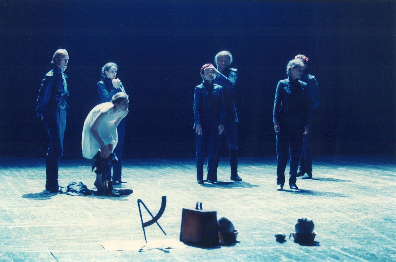 File:Muzeum Institute 1996 Emilia Photo Egon Kase.jpg