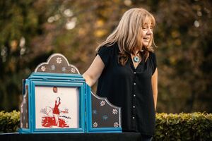 Storytelling with images, <!--LINK'" 0:274-->, 2011.