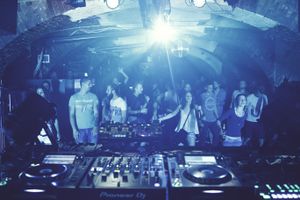 Mladinin oder, <!--LINK'" 0:52-->, 2016.