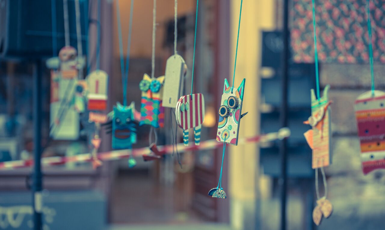 An amulet workshop as part of the Living Literature Festival, 2020.