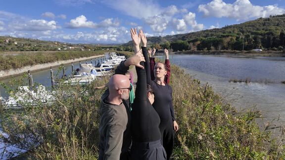A contemporary dance experiment in public space carried out by KUD Boja and Move in Dance school.