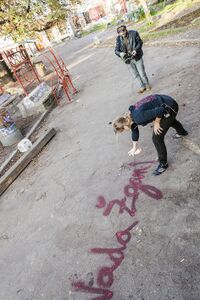 <!--LINK'" 0:380-->'s performance <i>Thank you, dear Ladies</i> at the October special festival edition <i>Red Dawn above the City of Women</i> in 2013