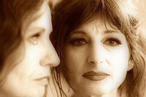 <!--LINK'" 0:1245-->'s play <i>Mama/Mother</i> [Mama/La Madre], directed by Nick Upper and co-produced by <!--LINK'" 0:1246--> and <!--LINK'" 0:1247-->. 2008