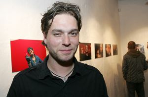 Photographer <!--LINK'" 0:617-->