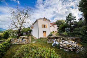 Arts Residency in the House of Alojz Kocjancic 2025 exterior Photo Jaka Ivancic