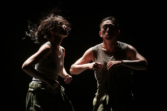 The performance Rest (Company SIGA / Lee Jae-young) at Na knap Festival, 2025. Photo: Žiga Koritnik